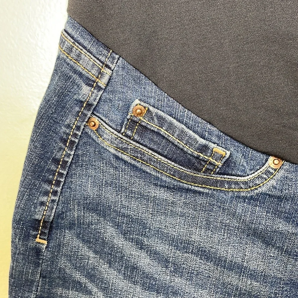 LEVI’S Maternity Shortie Cuffed Denim Shorts Small